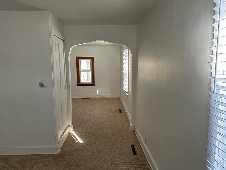 2210 S 17th St — Photo 11