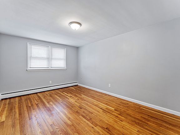 4th image of 301 High St Floor 1
