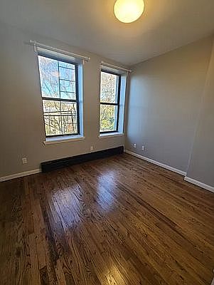 2nd image of 343 Chauncey St #3L