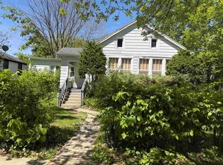 1728 Brown Ave, Evanston, IL 60201