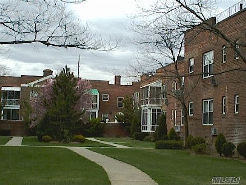 2BR, 1.5Bth 2nd flr