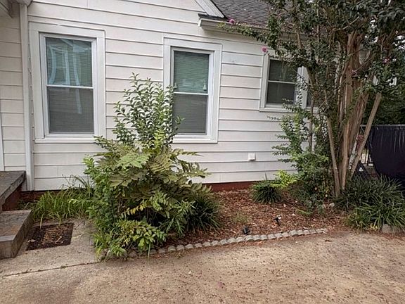 3rd image of 465 Arch Dr