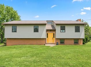 97 Bowlby Hill Rd, Morgantown, WV 26501