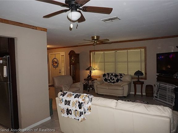 4th image of 124 Corine Ave NW