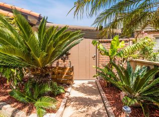 3230 N Lewis Ave, Signal Hill, CA 90755