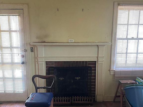 4th image of 11 Oakdale Pl