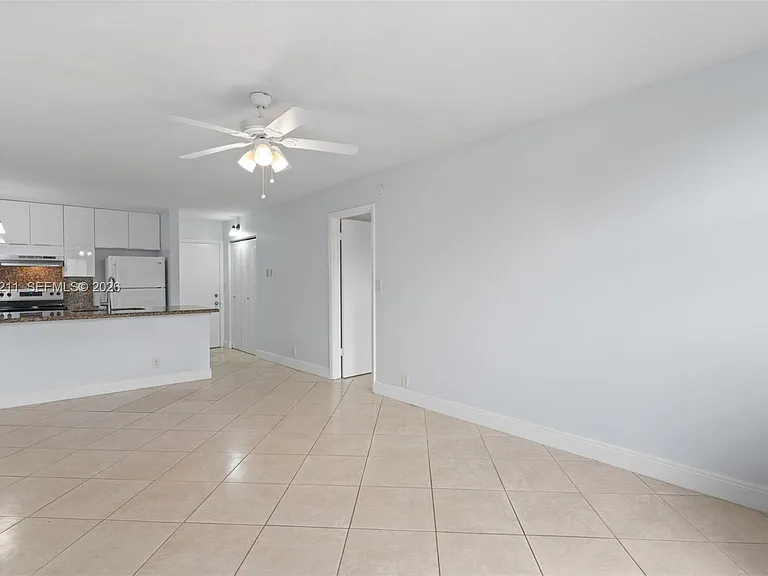 2771 Riverside Dr #316-A — Photo 10