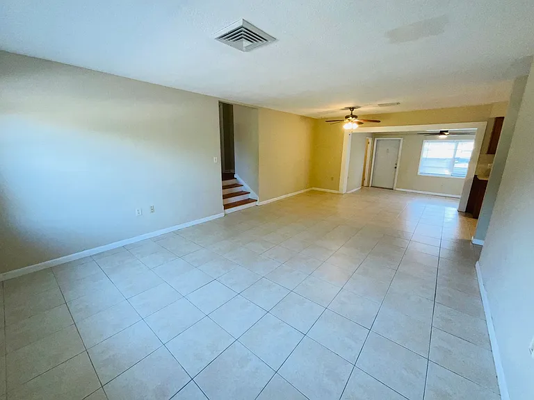 1701 Sunrise Blvd — Photo 3