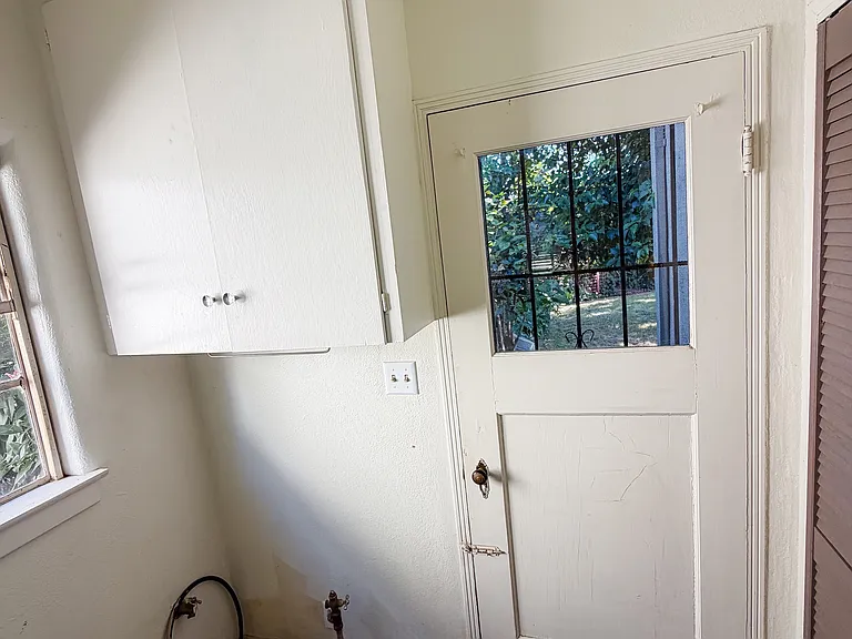 625 Adams Ave — Photo 13