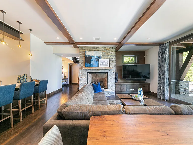 9500 Dunsmuir Way — Photo 37