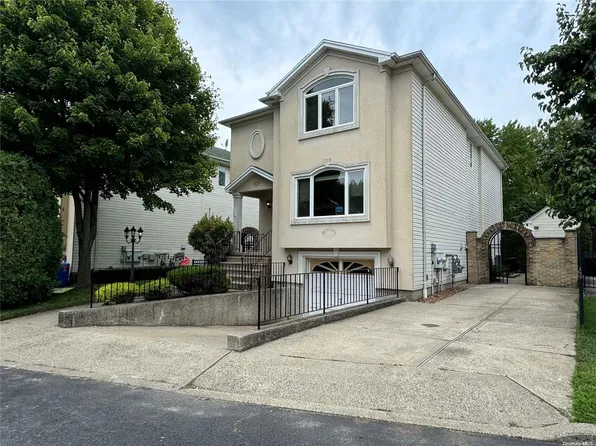 26 Lerer Lane, Staten Island, NY 10307