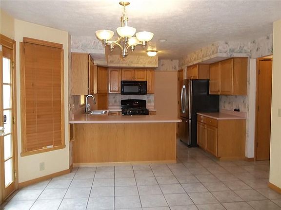 2nd image of 3434 Anne Marie Dr