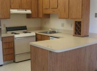3546 Chesapeake Dr, Zanesville, OH 43701