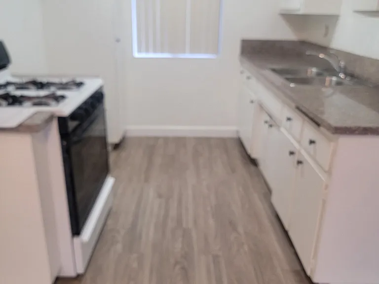 20346 Cohasset St #9 — Photo 2