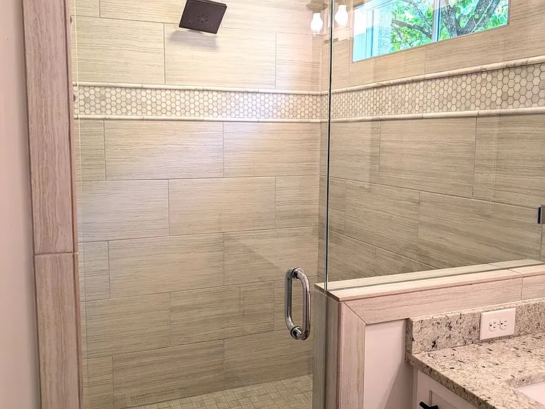 1901 Truman Rd — Photo 11