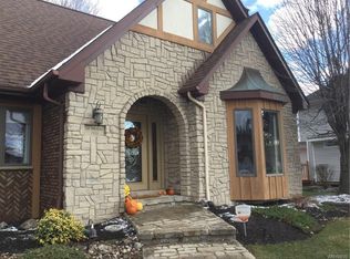 1319 Ivygreen Ct, North Tonawanda, NY