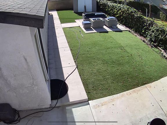 4th image of 10256 Mina Ave