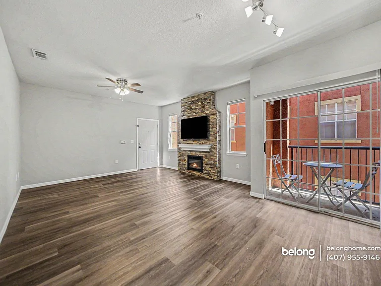 107 Vista Verdi Cir #213 — Photo 6