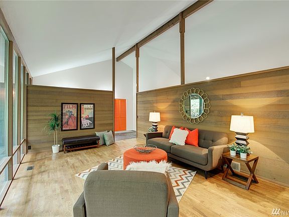 Hardwood floors and fine cedar walls lend that "woodsy" feeling.