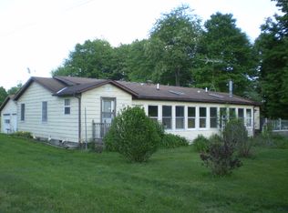 28 Tracy Ln, Summersville, WV 26651