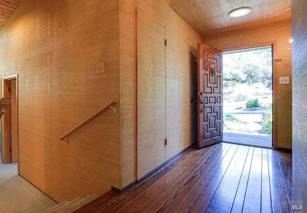 4 bed, 2751 sqft, $4,750 — Photo 3