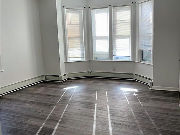 2nd image of 55 Brown St Floor 1