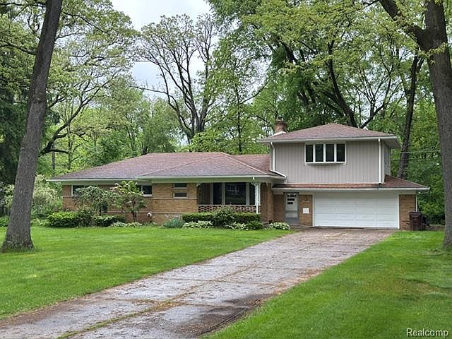 1st image of 4973 Hampshire Dr