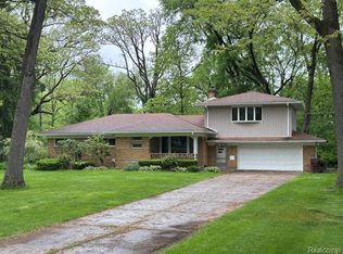 4973 Hampshire Dr, Shelby Township, MI 48316