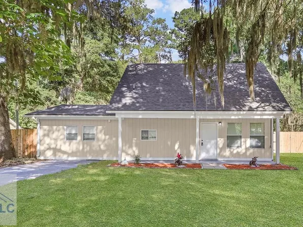 539 Pine Ave, Midway, GA 31320