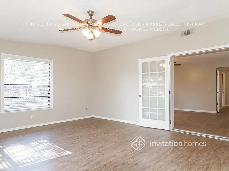 10812 Scepter Dr — Photo 8