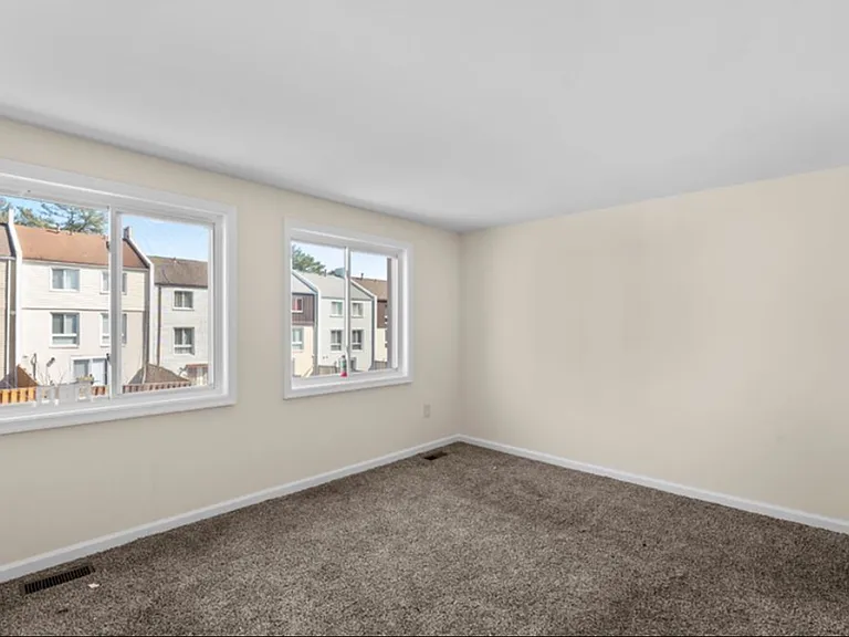 10289 Daystar Ct — Photo 8