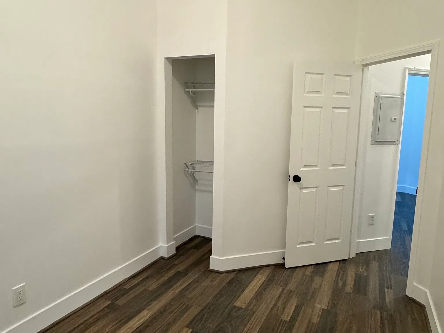 3 bed, 1100 sqft, $1,500 — Photo 3