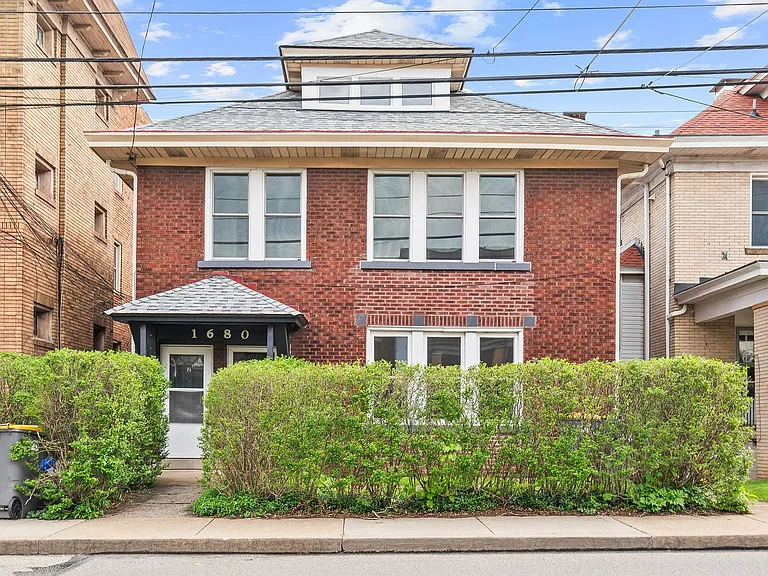 1680 Potomac Avenue — Photo 10