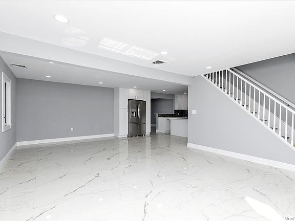 4th image of 71 Crescent Ln