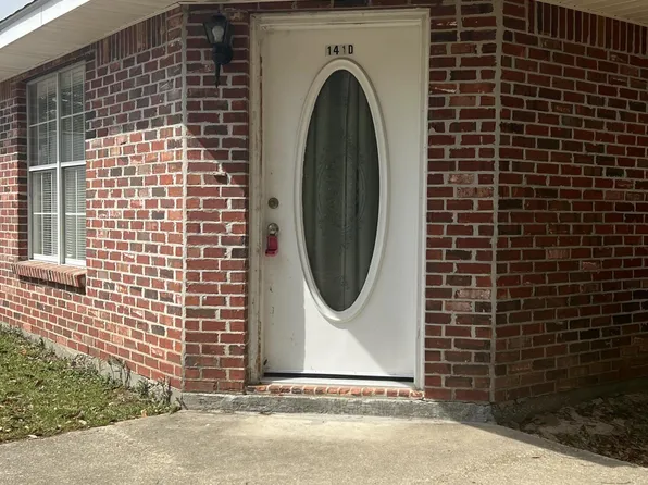 141 Via Don Ray Rd APT D, Long Beach, MS 39560