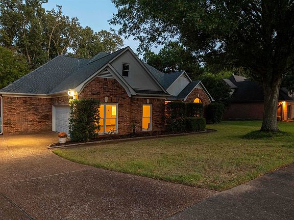 3rd image of 4170 Calla Dr