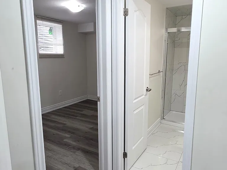 47 Niceview Dr #LOWER — Photo 8
