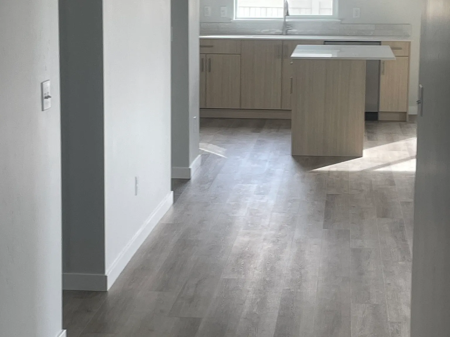 4 bed, 1860 sqft, $2,497 — Photo 3