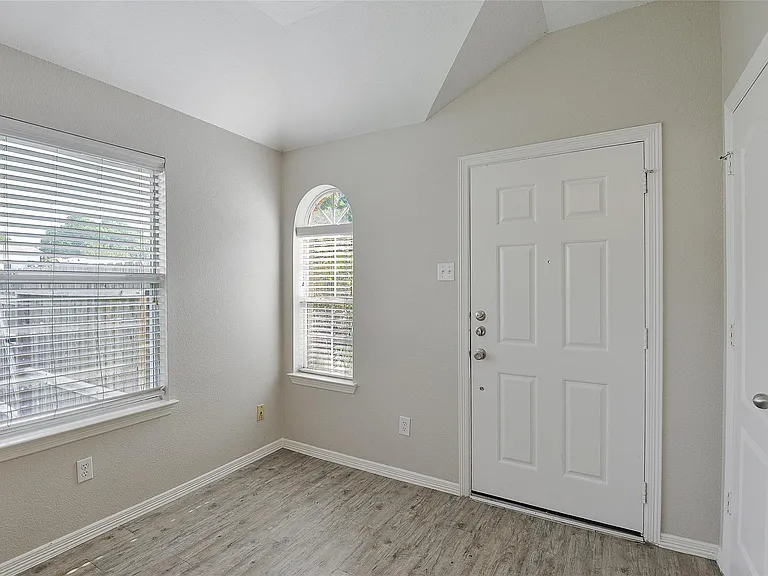 24415 Strong Pine Dr — Photo 5