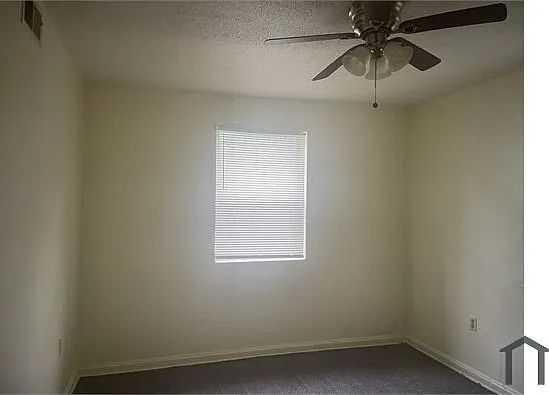 2 bed, 850 sqft, $1,300 — Photo 4