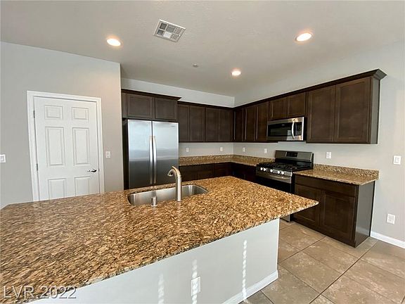 2nd image of 2293 Mundare Dr