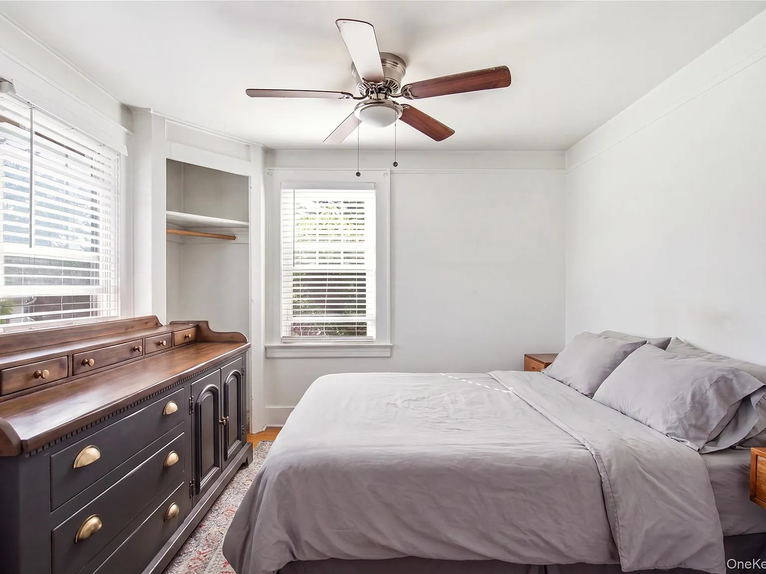 1 bed, 1.0 bath, $2,300 — Photo 4