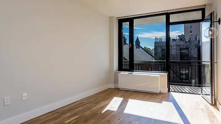 Rented by Nooklyn NYC LLC | media 22