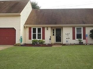 809 Arcadia Rd, Chesapeake, VA 23320