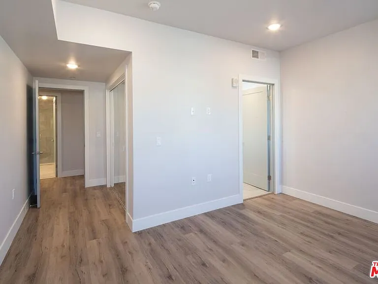 3672 Jasmine Ave #303 — Photo 14