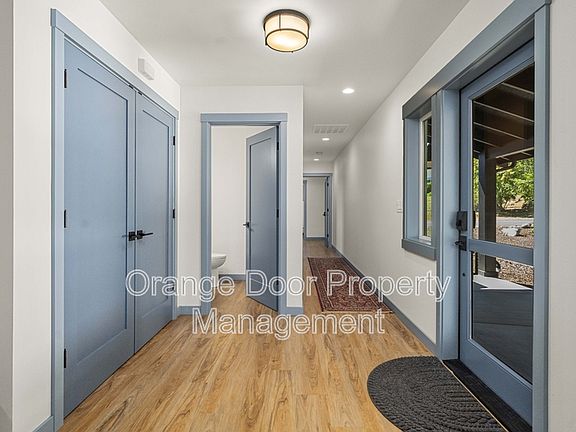 5th image of 7009 Stanich Ave