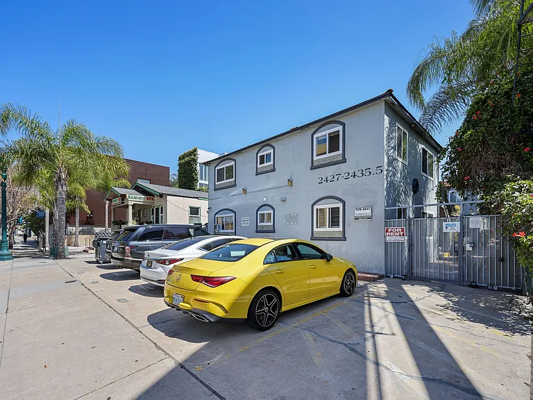 2424 24305 India Street 2429 2435.5 Kettner Blvd — Photo 13