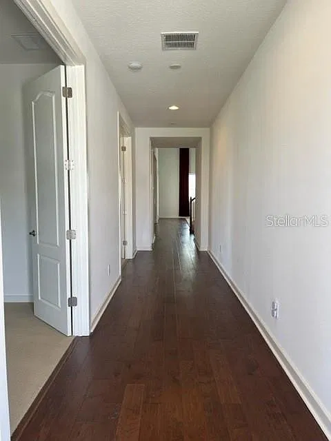 4 bed, 3.5 bath, 3103 sqft, $4,200 — Photo 3