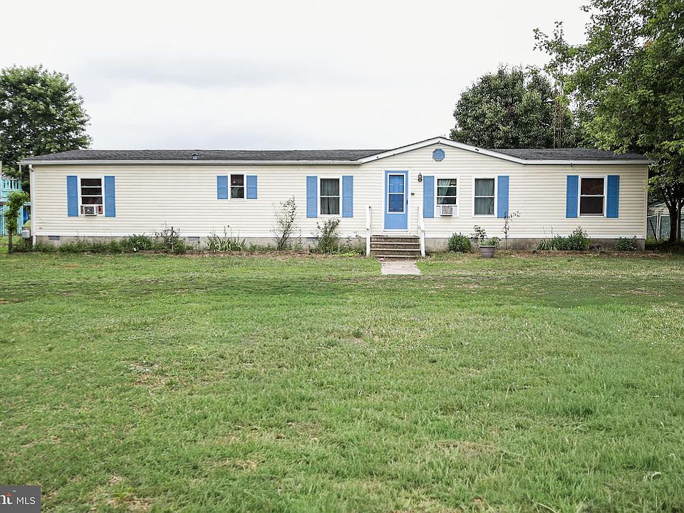1st image of 4512 Woodpecker Rd
