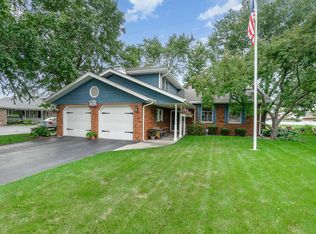 2023 Hearth Cir, Lansing, IL 60438